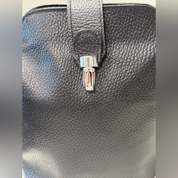 M&R Moda in Pelle Firenze Small Black Everyday Bag - Picture 7 of 16